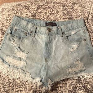 Aeropostale light wash jean shorts size 8